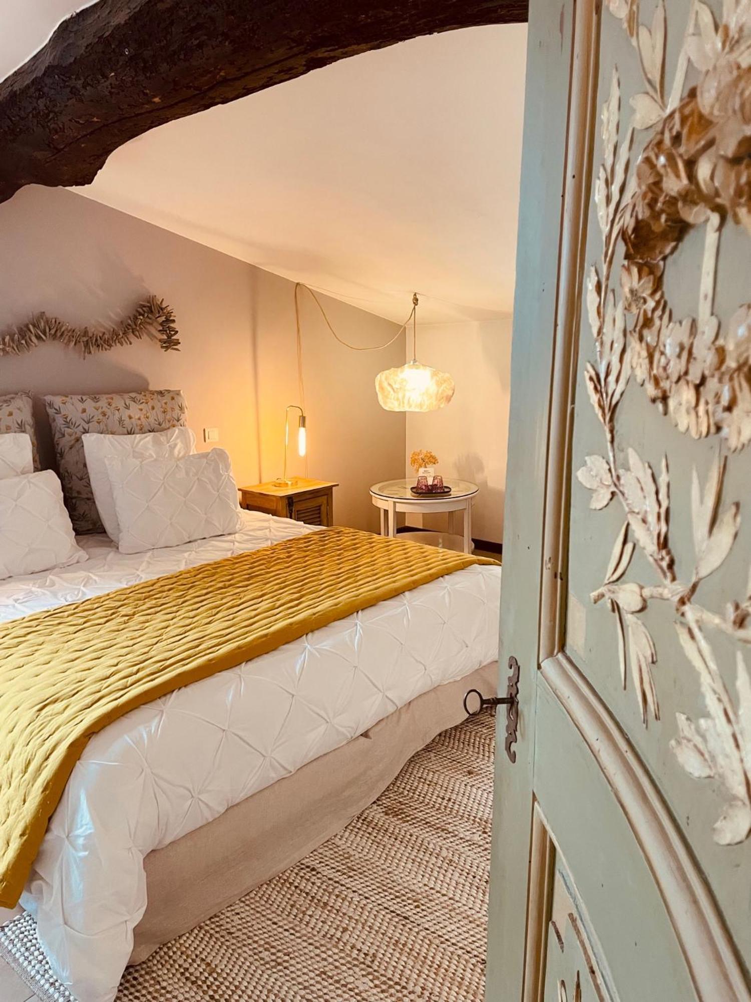 B&B Temps Suspendu Provence Pernes-les-Fontaines Rum bild